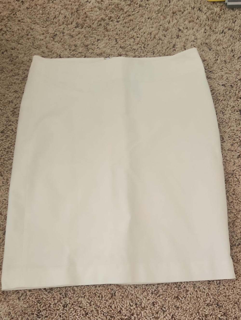 Rafaella White Pencil Skirt — Classic Straight Silhouette
